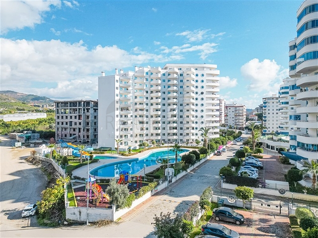 Zweizimmerwohnung mit Möbeln im Stadtteil Mahmutlar