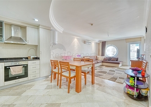 Zweizimmerwohnung mit Möbeln im Stadtteil Mahmutlar