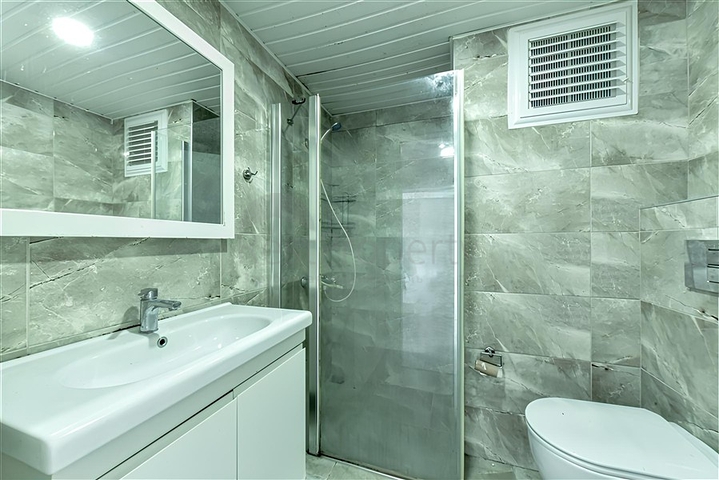 Geräumige 1+1 Wohnung 400 m vom Meer entfernt im Stadtteil Mahmutlar