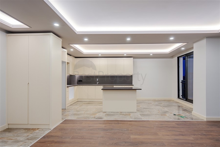 3+1 Wohnung in einem neuen Komplex in der Nähe von Kleopatra Beach