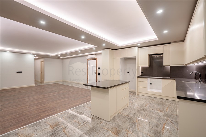 3+1 Wohnung in einem neuen Komplex in der Nähe von Kleopatra Beach