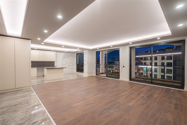 3+1 Wohnung in einem neuen Komplex in der Nähe von Kleopatra Beach