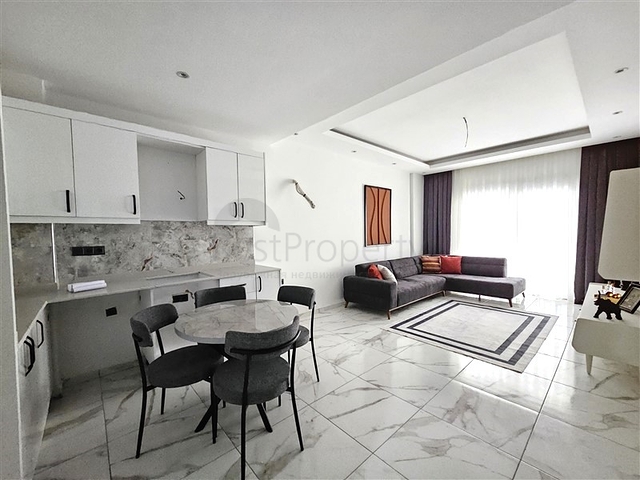 1+1 Wohnung in einem neuen Komplex in der Nähe von Kleopatra Beach