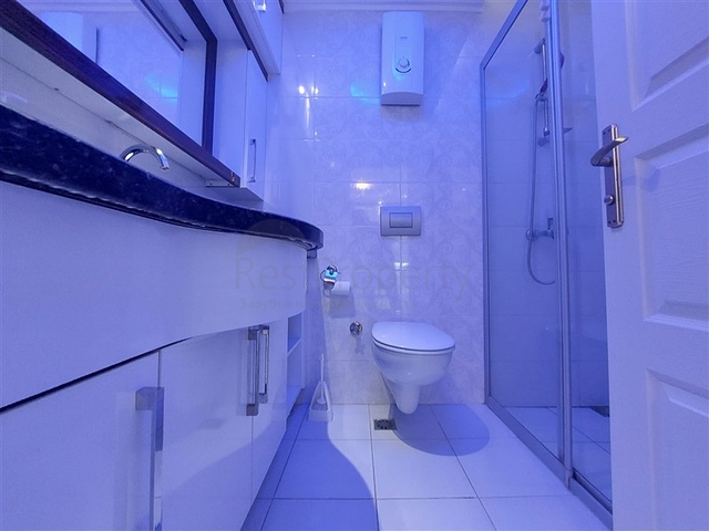 Zweizimmerwohnung in einem Komplex mit reicher Infrastruktur