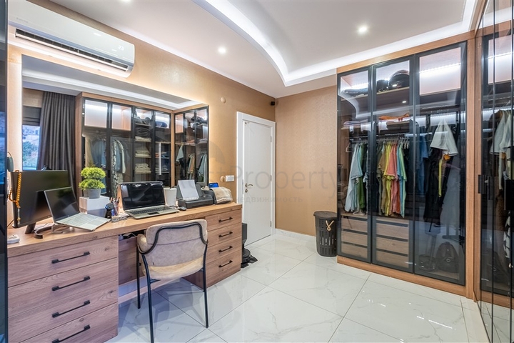 Geräumige 3+1 Wohnung im Zentrum von Alanya