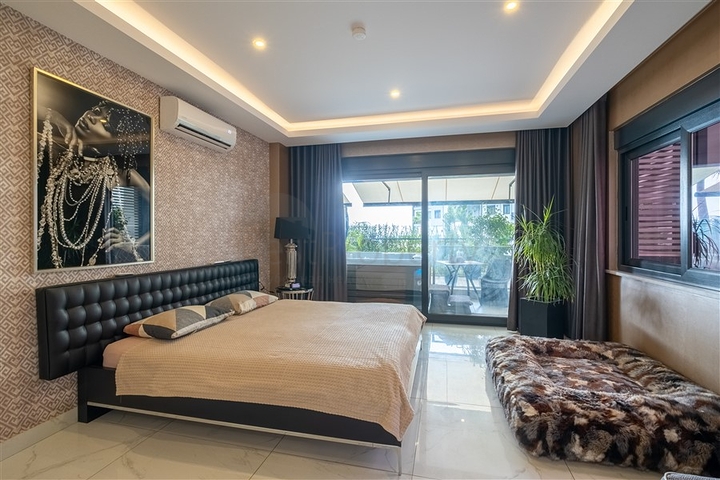 Geräumige 3+1 Wohnung im Zentrum von Alanya