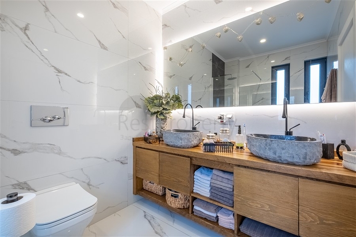 Geräumige 3+1 Wohnung im Zentrum von Alanya