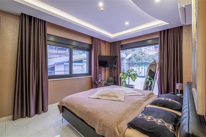 Geräumige 3+1 Wohnung im Zentrum von Alanya