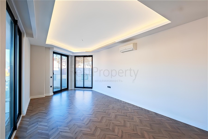 4+1 Penthouse mit Meerblick an der ersten Küste