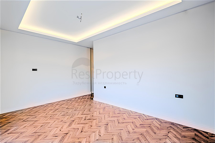 Penthouse 3+1 in einem neuen Komplex an der ersten Küste in Alanya