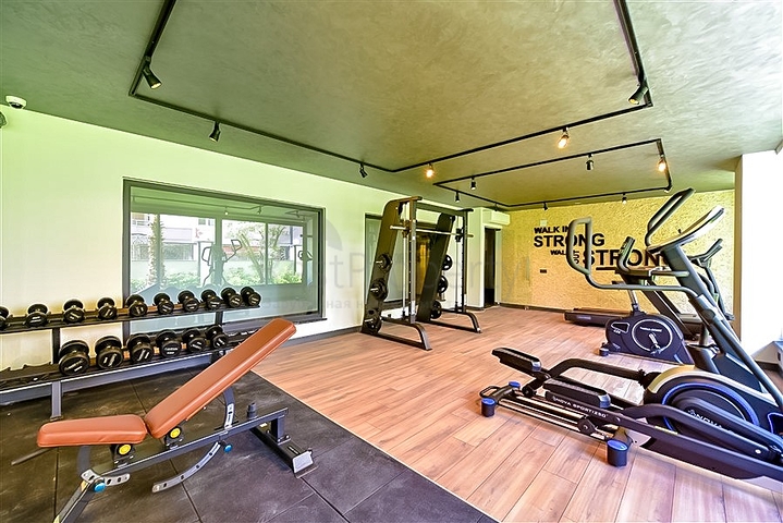 Penthouse 3+1 in einem neuen Komplex an der ersten Küste in Alanya