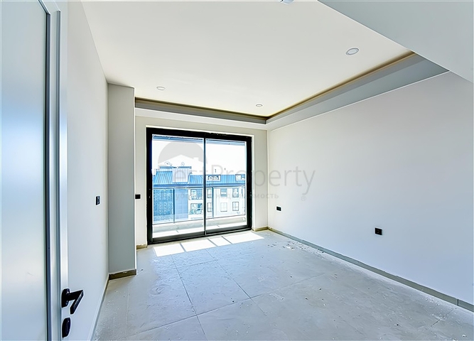 Penthouse mit drei Schlafzimmern in einem neuen Komplex mit Meerblick