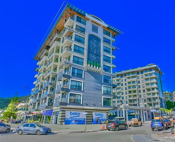 Penthouse mit drei Schlafzimmern in einem neuen Komplex mit Meerblick