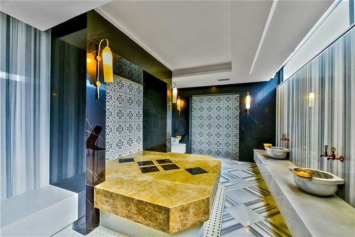 Penthouse mit drei Schlafzimmern in einem neuen Komplex mit Meerblick