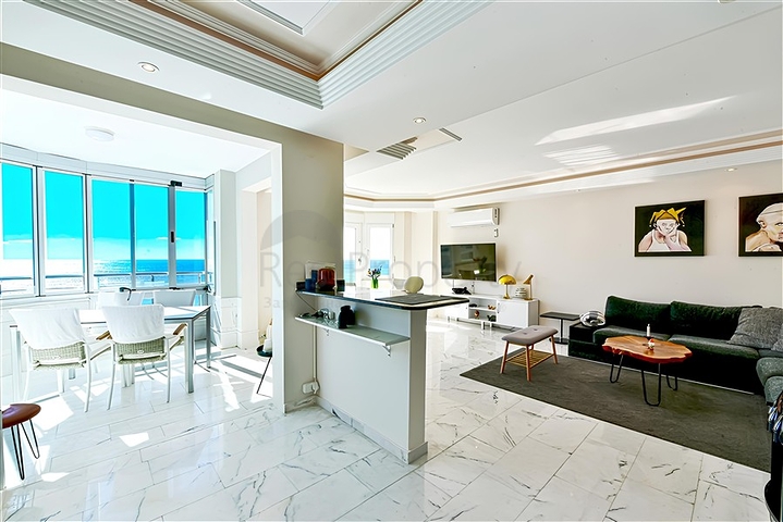 2+1 Wohnung in erster Linie mit Meerblick