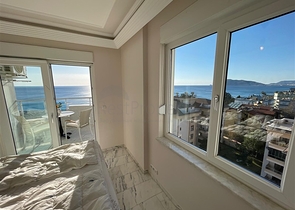 2+1 Wohnung in erster Linie mit Meerblick