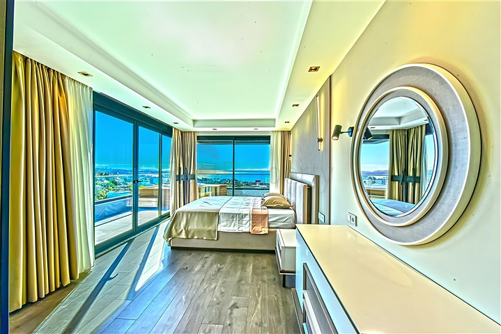 Komplex von luxuriösen Villen mit Meerblick in Avsallar