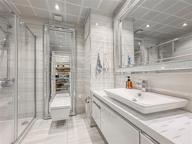 Zweizimmerwohnung in einem der besten Komplexe von Mahmutlar 