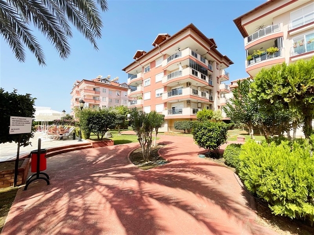 Geräumige 2+1-Wohnung im Stadtteil Oba