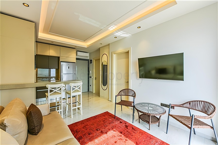 1+1 Wohnung an der ersten Küste in Mahmutlar