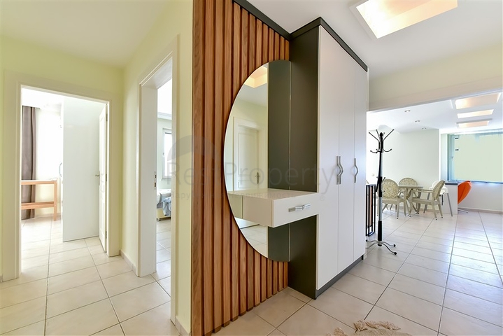 Möbliert 2+1 in Tosmur, 200 m vom Meer entfernt