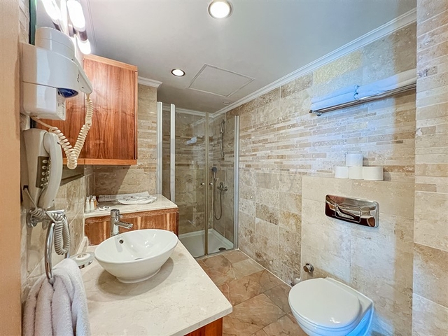 2+1 Meerblick-Wohnung in einer Anlage mit Hotelinfrastruktur im Bezirk Kargicak/Alanya