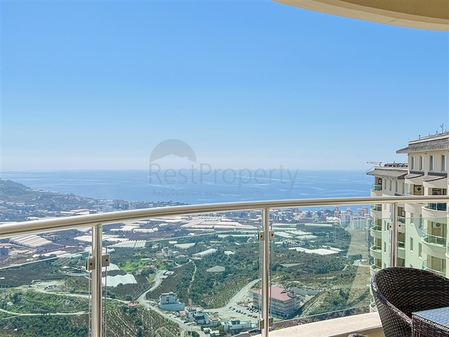 2+1 Meerblick-Wohnung in einer Anlage mit Hotelinfrastruktur im Bezirk Kargicak/Alanya