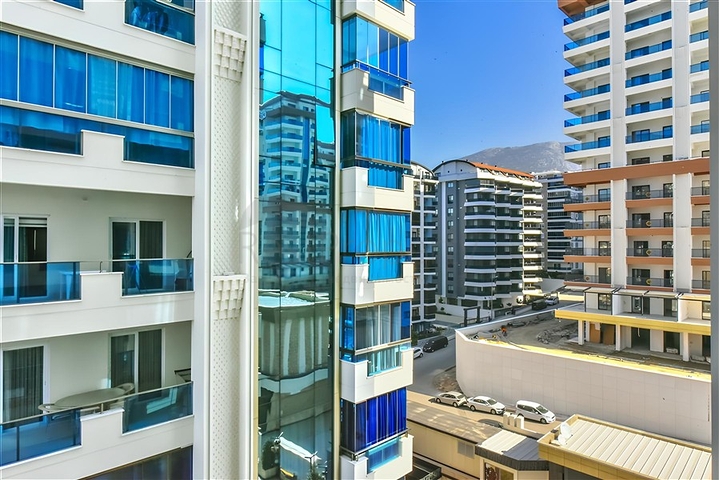 Geräumiges 1+1 im neuen Komplex des Bezirks Mahmutlar