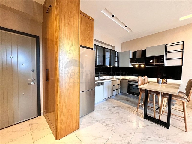 1+1 Wohnung mit Meerblick an der ersten Küste