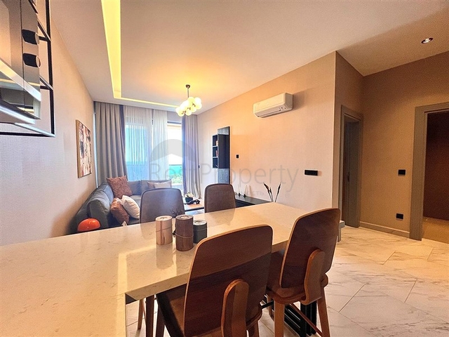 1+1 Wohnung mit Meerblick an der ersten Küste