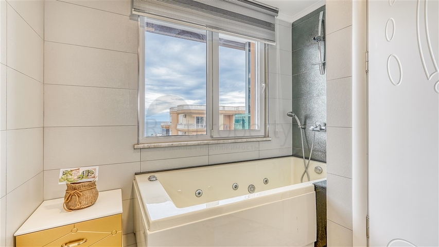 Geräumiges 3+1 Penthouse in Mahmutlar