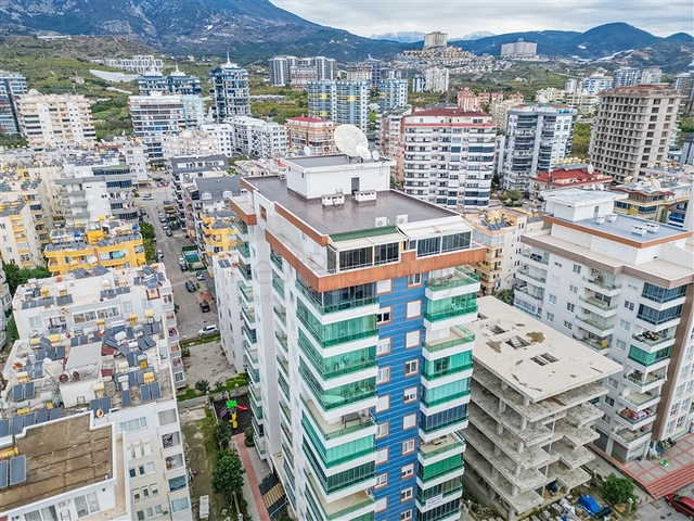 Geräumiges 3+1 Penthouse in Mahmutlar