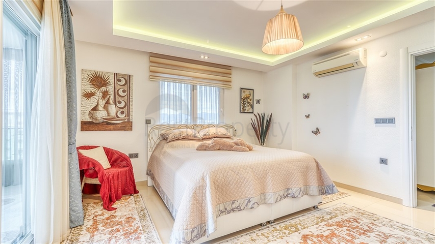 Geräumiges 3+1 Penthouse in Mahmutlar