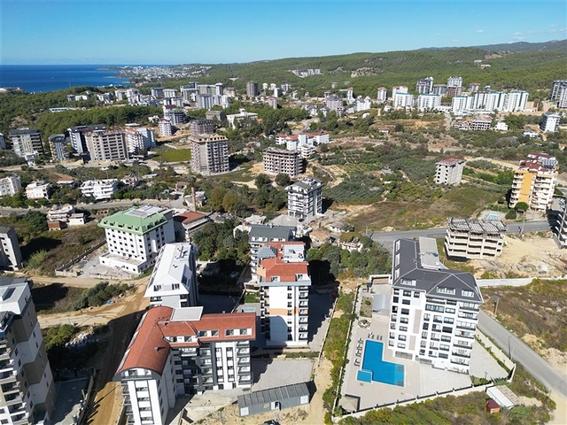 Zweizimmerwohnung in einem Komplex mit entwickelter Infrastruktur