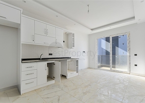 Zweizimmerwohnung in einem Komplex mit entwickelter Infrastruktur