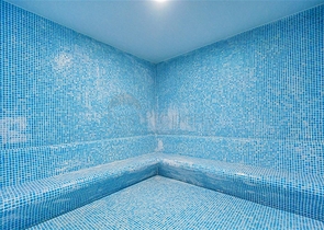 Zweizimmerwohnung in einem Komplex mit entwickelter Infrastruktur