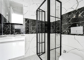 Gemütliche 1+1 Wohnung in einer Anlage umgeben von Nadelwäldern in Avsallar