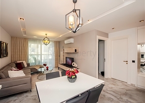 Edle 1+1 Wohnung mit Meerblick in einer hochwertigen Anlage im Stadtteil Kargicak