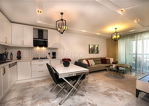 Edle 1+1 Wohnung mit Meerblick in einer hochwertigen Anlage im Stadtteil Kargicak