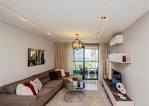 Edle 1+1 Wohnung mit Meerblick in einer hochwertigen Anlage im Stadtteil Kargicak