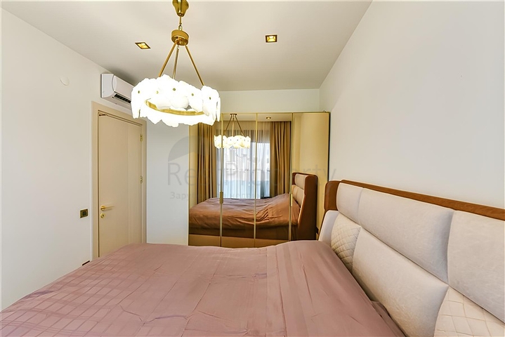 Penthouse 4+1 im Zentrum von Alanya, 150 m vom Meer entfernt