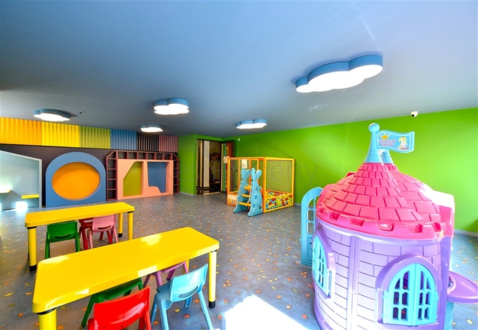 Penthouse 4+1 im Zentrum von Alanya, 150 m vom Meer entfernt