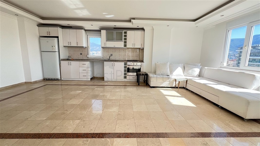 2+1 Wohnung an der ersten Küste des Bezirks Tosmur