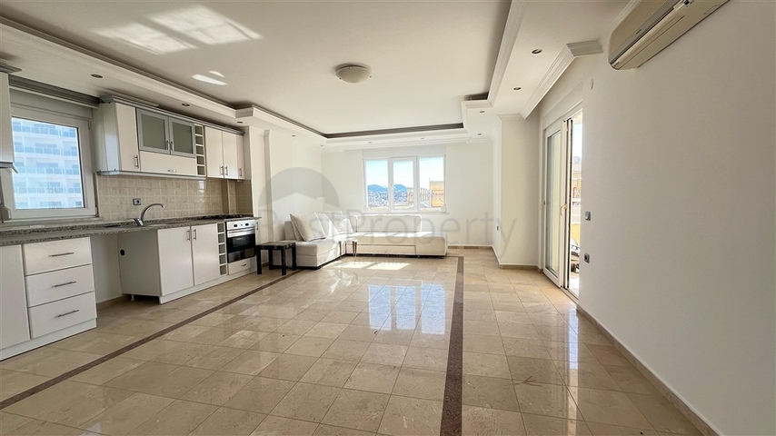 2+1 Wohnung an der ersten Küste des Bezirks Tosmur