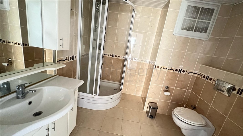 2+1 Wohnung an der ersten Küste des Bezirks Tosmur