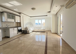 2+1 Wohnung an der ersten Küste des Bezirks Tosmur