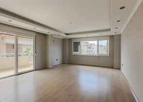 Wohnung 3+1 200 m vom Meer entfernt im Zentrum von Alanya Wohnung 3+1 200 m vom Meer entfernt im Zentrum von Alanya