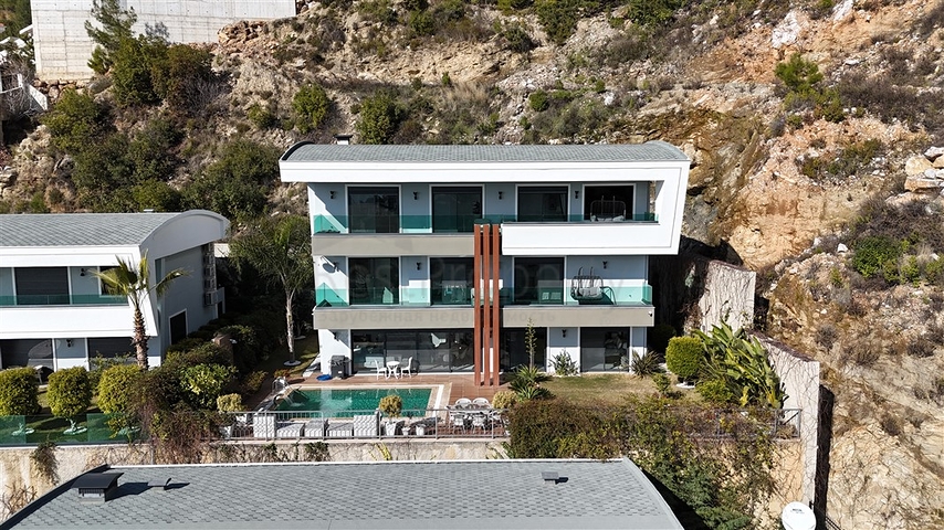 4+1 Villa im Zentrum von Alanya 