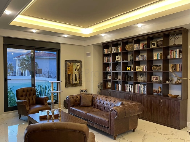 4+1 Villa im Zentrum von Alanya 