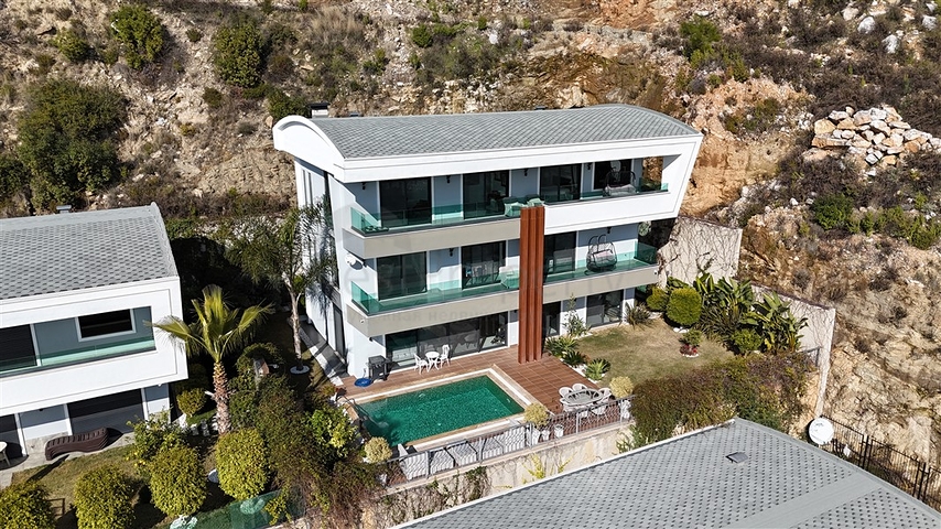 4+1 Villa im Zentrum von Alanya 